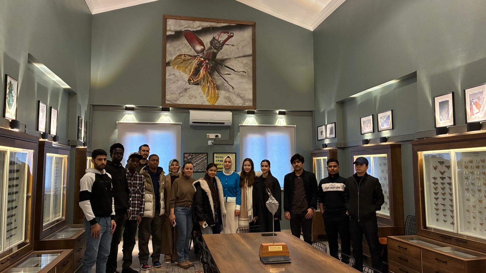 KSÜ TÖMER öğrencileri, Kahramanmaraş Sütçü İmam Üniversitesi Ziraat Fakültesi bünyesinde yer alan Böcek Müzesi’ni ziyaret etti.